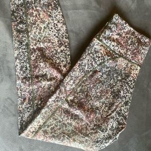 Fabletics 7/8 powerhold leggings WORN ONCE